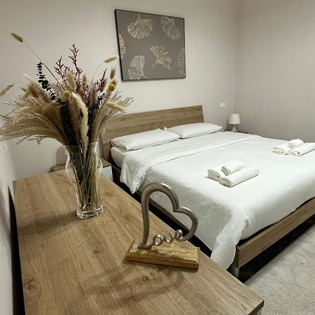 Апартаменти Edens House Con Parcheggio Privato Gratuito Рапалло Екстер'єр фото